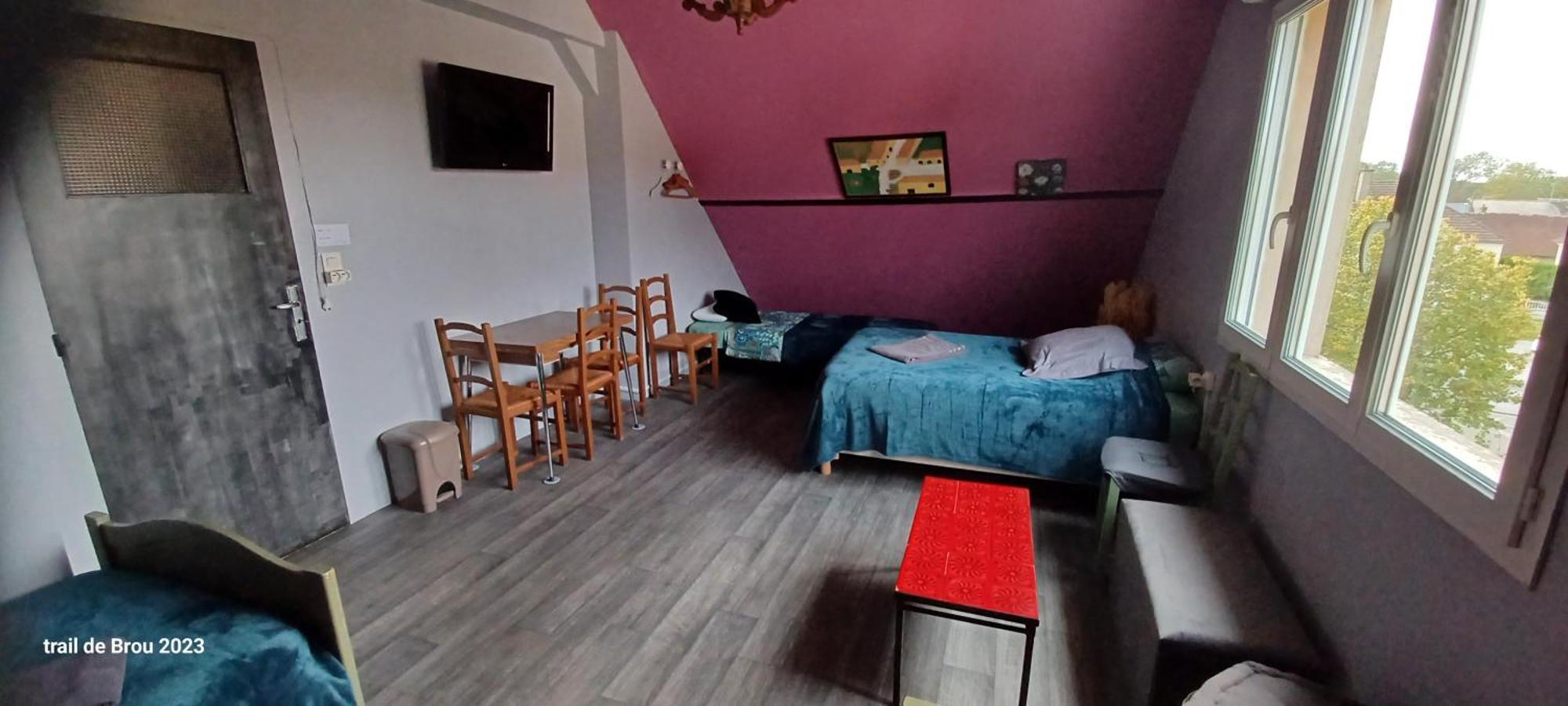 Les Trois Chambres De Lyly Situees A Brou Экстерьер фото